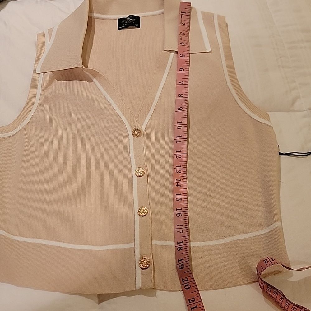 NWT Milk &Honey Beige /white Button Up Tank Top Sz L - Picture 7 of 9